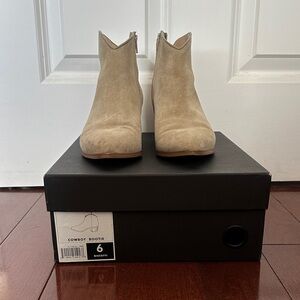 Banana Republic ‘Cowboy’ Biscotti Suede Ankle Booties size 6